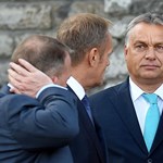 Merkel gyengülése jól jött Orbánnak, még nem kell állást foglalnia a föderatív Európáról