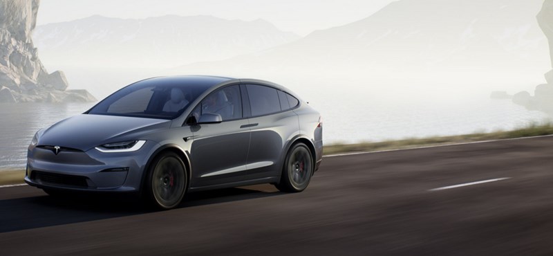 A Tesla már 1020 lóerős változatban is árulja 7 személyes villanyautóját