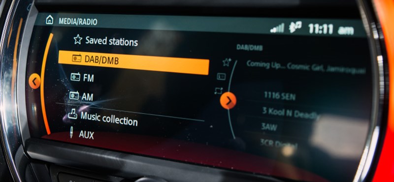 Hétfőtől kötelező a digitális rádió az új autókban, igaz Magyarországon megszűnt a sugárzás