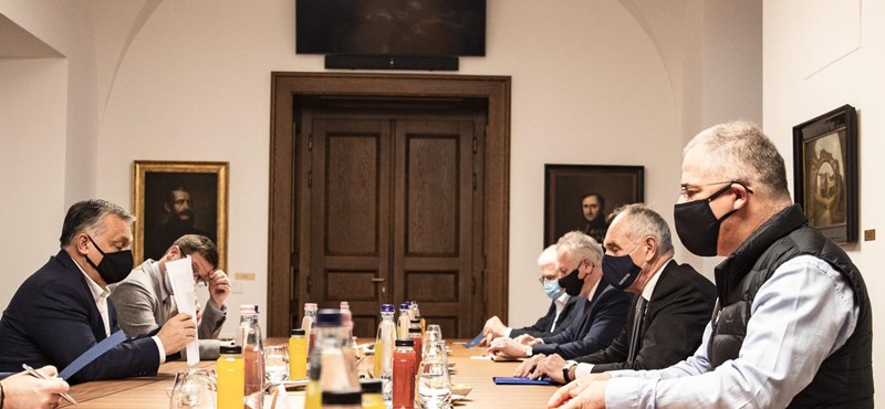 Orbán tormented the mayor of Pécs with Rogán over the discussion about the business tax