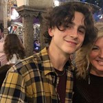 Vivió en Budapest con Claudia Timothy Chalamet en Liptai