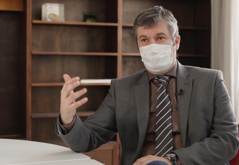 Élesben Hadházy Ákossal: Durciztak rám, mert kimondtam a borsodi jelöltről, hogy egy náci svindler