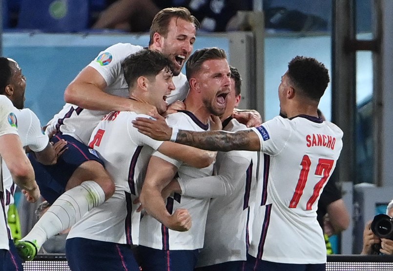 Fueron cinco minutos emocionantes para Ucrania e Inglaterra, y el partido terminó sin problemas 0-4